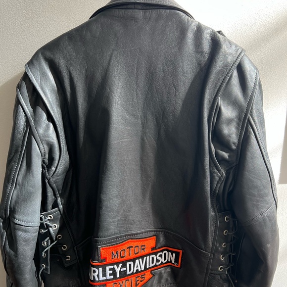 Authentic leather Harley Davidson jacket - Picture 4 of 6